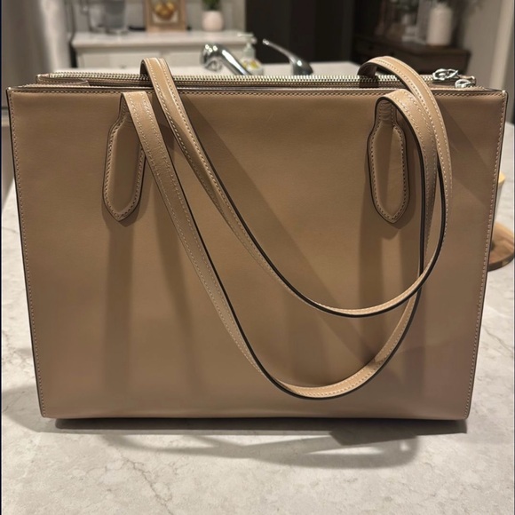 Coach Tan Tote with Structured Design and Embossed Logo - Picture 2 of 4